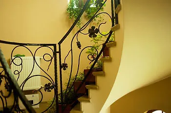 Відень Готель 3*