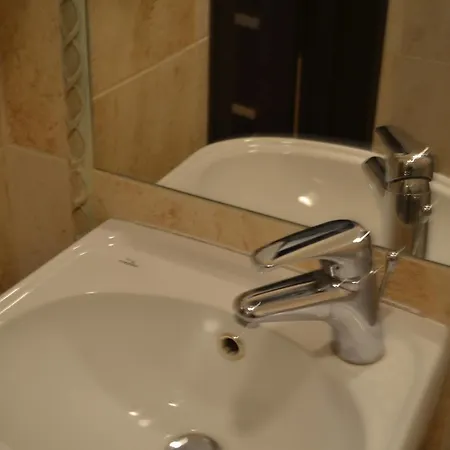 Готель Відень 3*